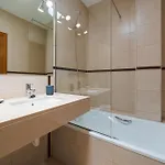 Ledicia Villa *
